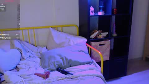 Katie Deville online show from December 2, 1:30 pm