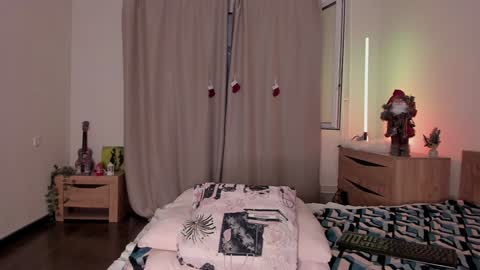 Kate online show from February 1, 2:24 pm