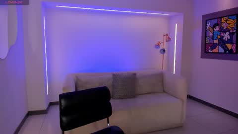 katieangel1 online show from September 29, 10:58 am