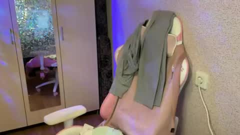   naked in pvt show 100 tk online show from March 10, 5:50 pm