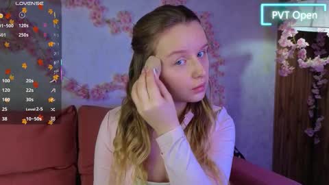 Katrina Bail online show from November 27, 1:13 am