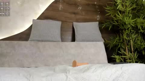 Katrina online show from February 3, 2:53 am