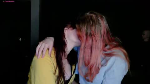 katrine_ine online show from November 6, 6:22 pm