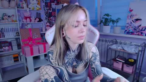 Katrin online show from November 7, 1:35 pm