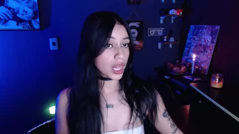      online show from October 26, 10:42 pm