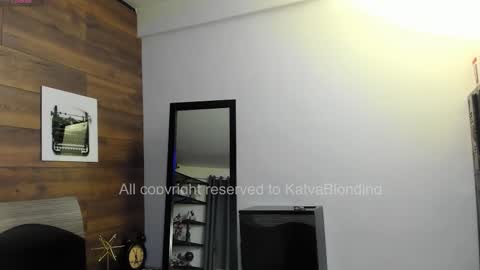 salo  online show from October 30, 2:39 pm