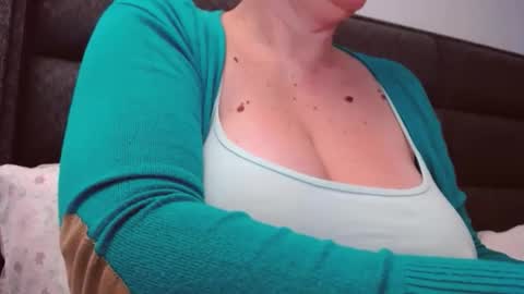 Katy online show from October 21, 5:12 am