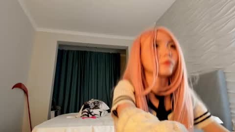 kawai_mai online show from October 25, 3:45 pm