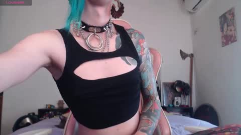 luna   online show from November 6, 9:51 pm