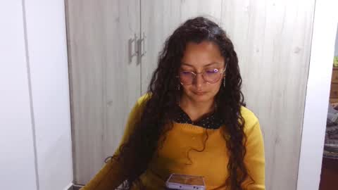 Snapshot of kawit1 chatting on March 8, 2:12 am Khawit online show from March 8, 2:12 am