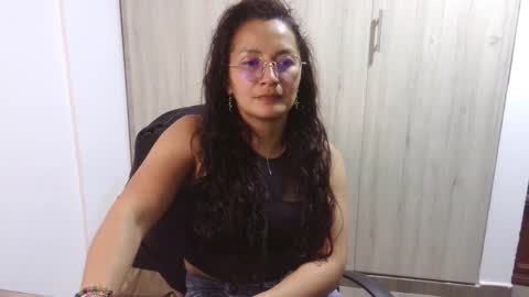 Snapshot of kawit1 chatting on January 27, 10:49 pm Khawit online show from January 27, 10:49 pm