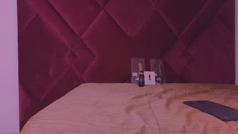 Cattleya stone online show from September 26, 10:01 am