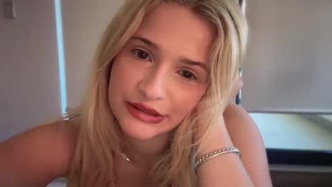 khaleesi online show from October 1, 12:54 am