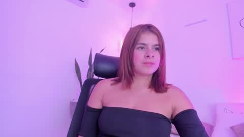      K A Y L A      online show from November 5, 5:04 pm