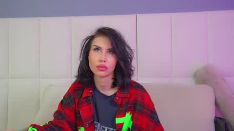 Kayla online show from May 13, 7:07 am