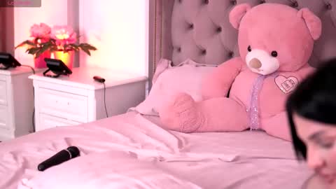 Ema online show from January 17, 11:46 pm