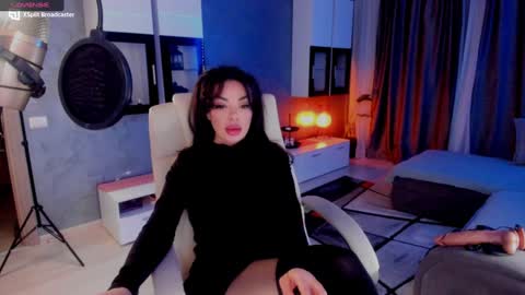 kaylee online show from February 8, 5:18 pm