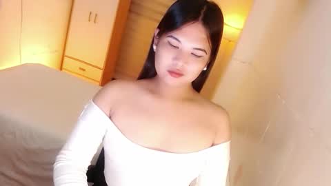 Y O U R        F U T U R E       K A Y L E E  online show from October 24, 5:47 pm