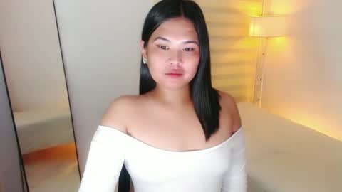 Y O U R        F U T U R E       K A Y L E E  online show from February 18, 1:33 pm