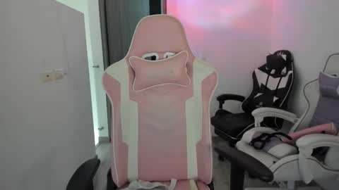 kaylie online show from October 21, 11:04 am