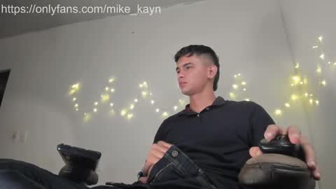 Snapshot of kayn_morningstar chatting on February 23, 6:28 am Mike online show from February 23, 6:28 am