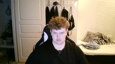 Aatu online show from December 16, 8:31 am