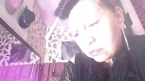 KAZSANDRAH online show from October 1, 5:17 am