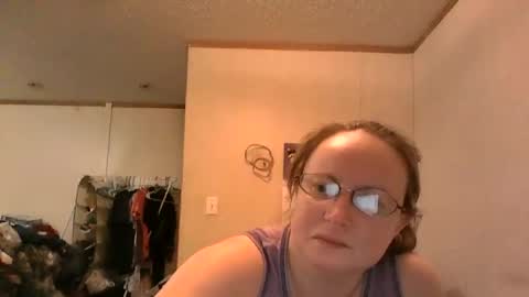 kcandler27 online show from October 27, 12:21 am