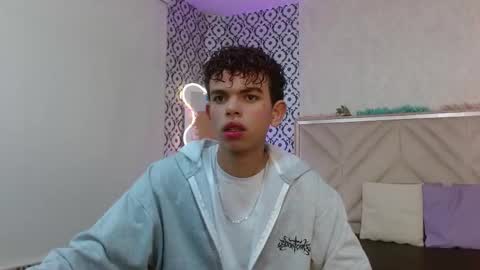  keahi  online show from February 20, 11:45 am