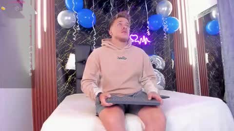 Keane online show from October 8, 12:44 pm