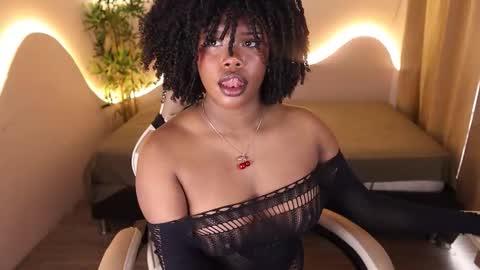 Kehlannis online show from October 16, 8:40 pm