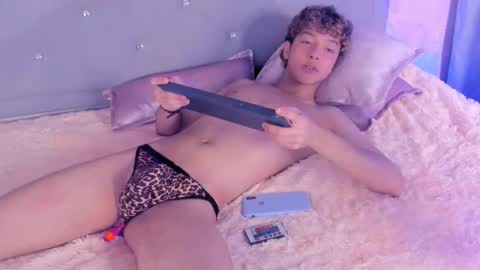 kei oliver online show from February 14, 1:08 pm