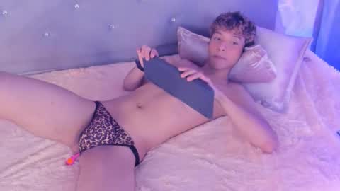 kei oliver online show from February 14, 4:09 pm