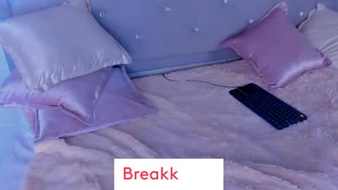 kei oliver online show from March 5, 3:51 pm