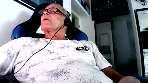 keinewill2504 online show from July 27, 10:34 am