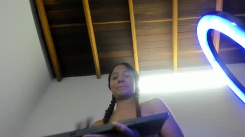 keiry_gonzalez11_aws online show from October 2, 2:21 am