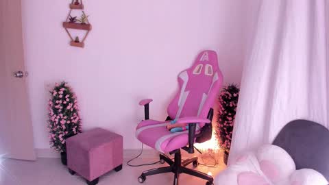   online show from November 6, 12:13 am