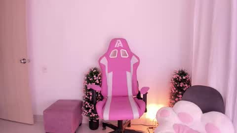   online show from October 14, 11:30 pm