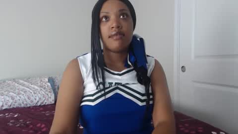 Snapshot of kelliecapri chatting on December 29, 8:58 pm Kellie online show from December 29, 8:58 pm