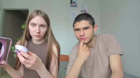 kelly_gerzikaaa online show from May 14, 11:41 am
