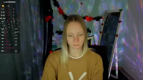 Kelly online show from October 29, 1:24 pm