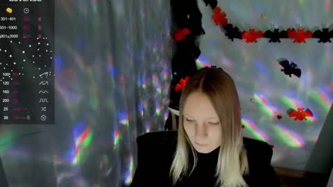 Kelly online show from October 19, 12:10 pm