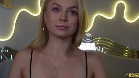 Kelly online show from October 13, 5:31 am