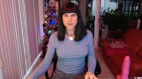 kellyanne Lynn but please call me fucktoy online show from December 14, 5:14 pm
