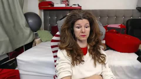 kelly online show from February 19, 7:07 am