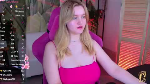 kelly online show from May 25, 8:31 am