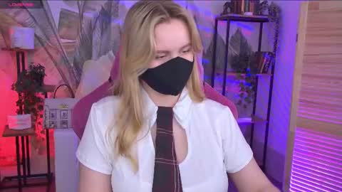 kelly online show from June 19, 9:04 am