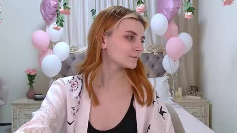 Kelly Stoneys online show from March 12, 3:13 am