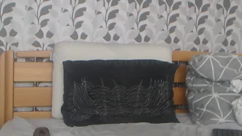 kelywild20 online show from July 6, 8:33 am