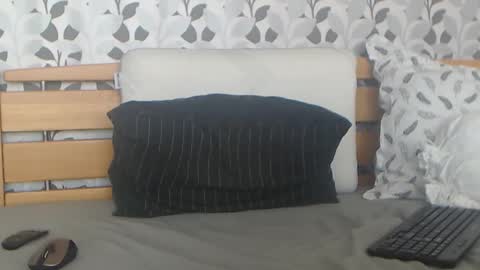 kelywild20 online show from April 5, 8:22 am